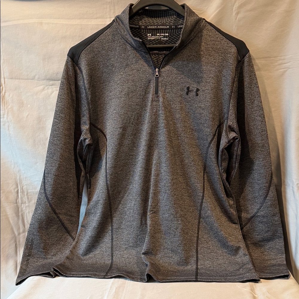 Under Armour Men's Gray and Black Quarter-Zip Shirt